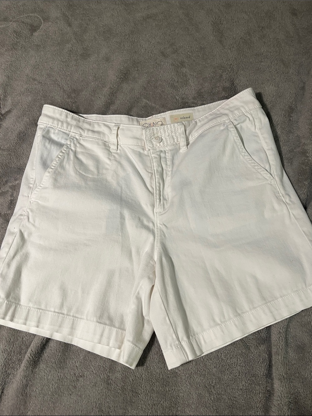 Anthropologie White Chino Bermuda Shorts Sz 29